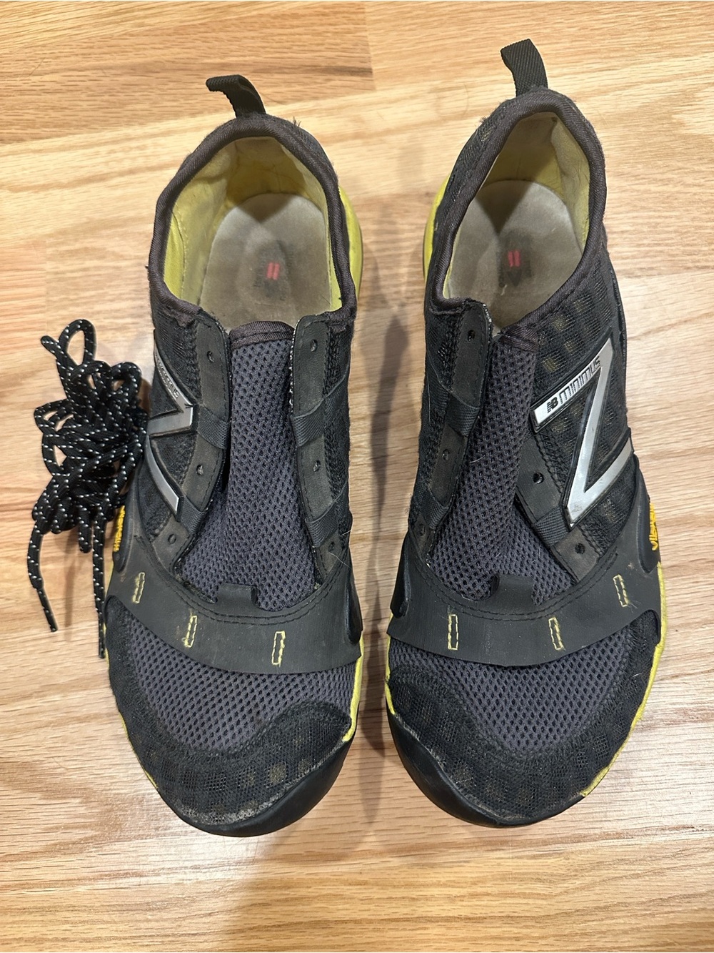 New Balance Minimus MT10GY minimalist trail running shoes Vibram men's 7.5D